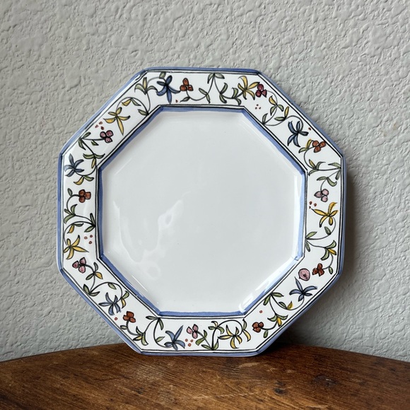 Set of 6 Lis Ceramica Brasil Handpainted Floral Motif Salad Plates - Picture 1 of 10